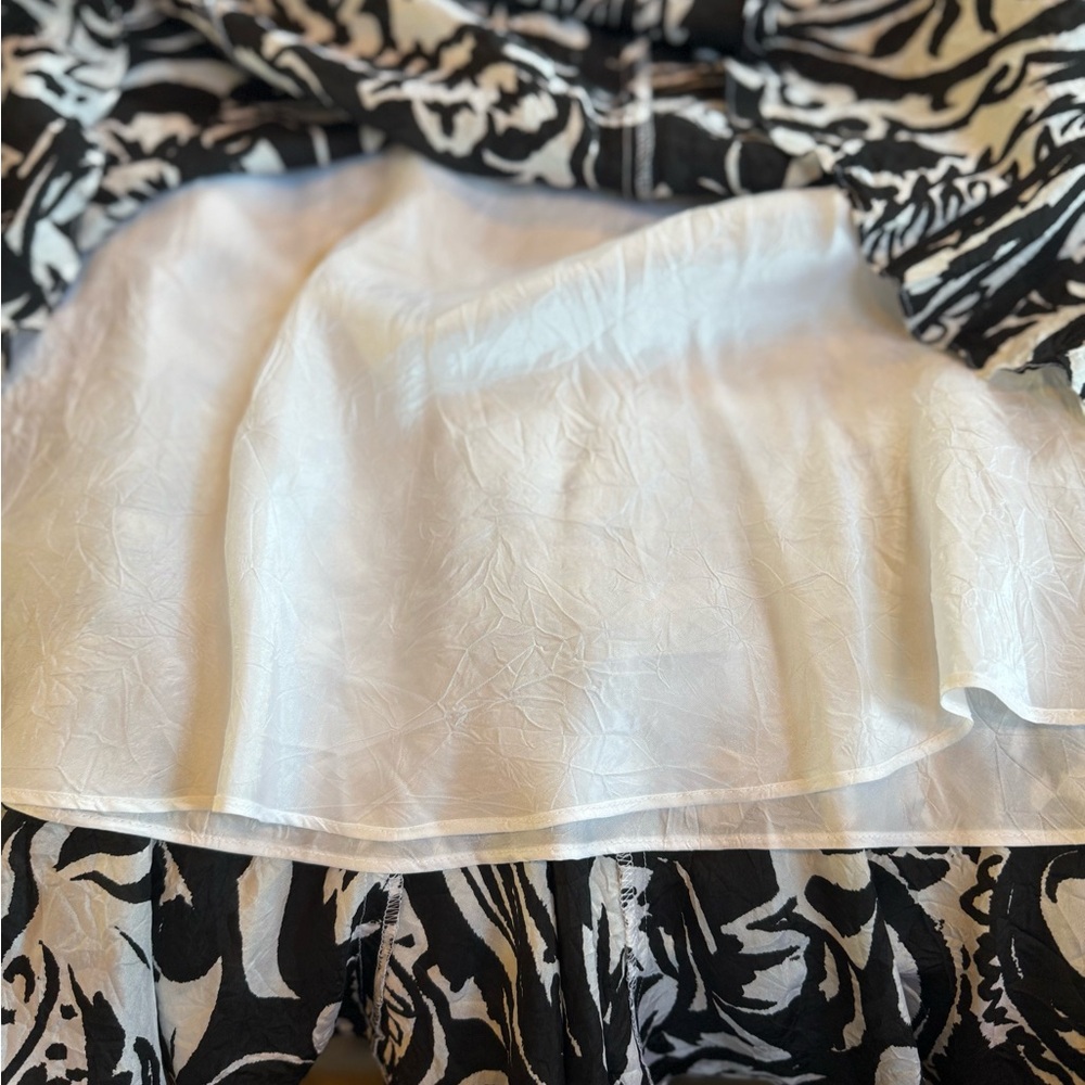 Ralph Lauren Black and White Fit and Flare Mini Skirt - Picture 5 of 10